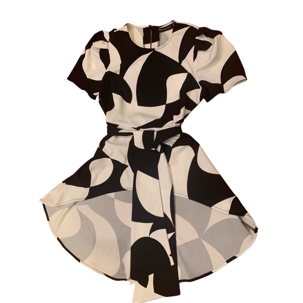 Abstract Print Black and White Tunic Top
